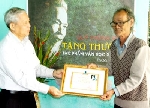 Quỹ Phùng Quán trao tặng thưởng cho nhà thơ Trần Vàng Sao
