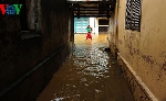 Phố cổ Bao Vinh (Huế) ngập lụt sau bão số 11