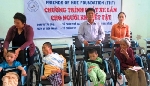50 chiếc xe lăn trao cho người khuyết tật khó khăn TT-Huế