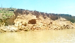 Khai thác cát sạn tràn lan gây ô nhiễm nguồn nước ở thượng nguồn sông Hương
