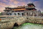 Đoàn thanh niên kiều bào tham quan Cố đô Huế
