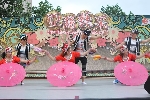 Hãnh diện với múa ô, khèn Việt Nam tại giao lưu nghệ thuật châu Á 2016