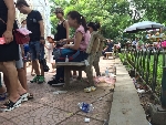 Văn hóa ứng xử của người trẻ nơi công cộng: Còn nhiều hình ảnh xấu xí