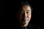 Haruki Murakami: "Bạn phải vượt qua bóng tối trước khi bước ra ánh sáng"