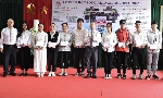 Trao 285 suất học bổng cho học sinh nghèo hiếu học