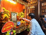 Phó Thủ tướng Chính phủ Bùi Thanh Sơn dâng hương tưởng niệm Đại tướng Lê Đức Anh
