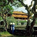 “Nê ngõa tượng cục” (*) với các công trình kiến trúc ở Huế 