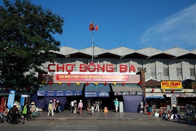 Chợ Đông Ba, khi mình qua…