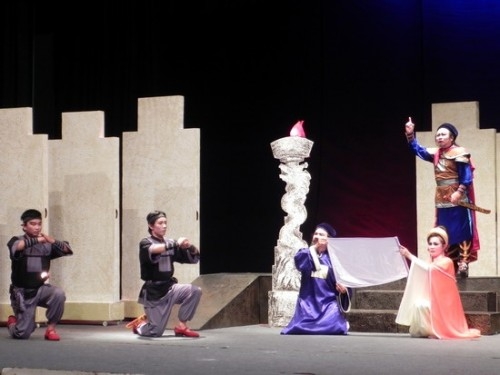 “Nỗi niềm đấng quân vương” đoạt giải Bạc cuộc thi Nghệ thuật sân khấu Tuồng và Dân ca kịch chuyên nghiệp toàn quốc 2013