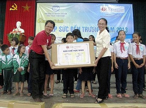 124 triệu đồng cho chương trình “Tiếp sức đến trường năm 2013”.