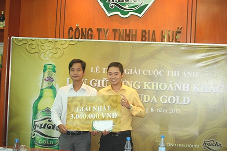 Trao giải tuần 2 cuộc thi ảnh "Lưu giữ từng khoảnh khắc cùng Huda Gold"