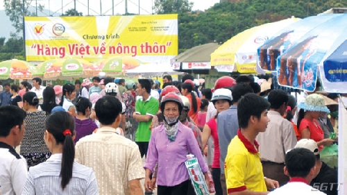 "Hàng Việt về nông thôn" nhận được hưởng ứng của người tiêu dùng địa phương