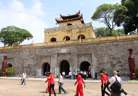 Bàn giao Khu Trung tâm Hoàng Thành Thăng Long cho UBND thành phố Hà Nội