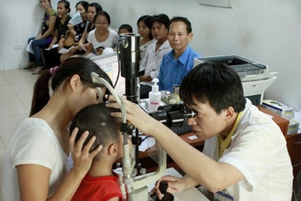 Dịch đau mắt đỏ bùng phát mạnh ở Huế.