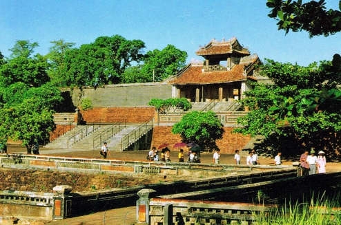 Huế hôm nay không phải là 'chiếc nón bài thơ'
