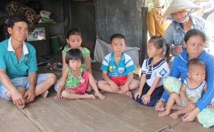 “Một năm rưỡi sinh một đứa thôi mà!”