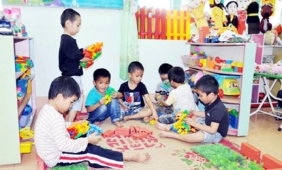 Giám sát công tác phổ cập giáo dục mầm non cho trẻ 5 tuổi tại huyện Phú Vang