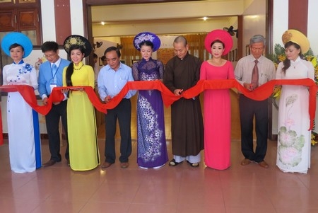 Triển lãm bộ tranh lễ phục triều Nguyễn