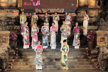 600 mẫu áo dài của 18 Nhà thiết kế tham gia Lễ hội Áo dài Festival 2014