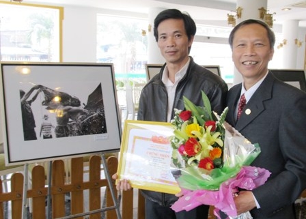 Thừa Thiên Huế: Hội Nhiếp ảnh bội thu giải thưởng tại cuộc thi ảnh Báo chí - Nghệ thuật với chủ đề “Thừa Thiên Huế- Những góc nhìn”.