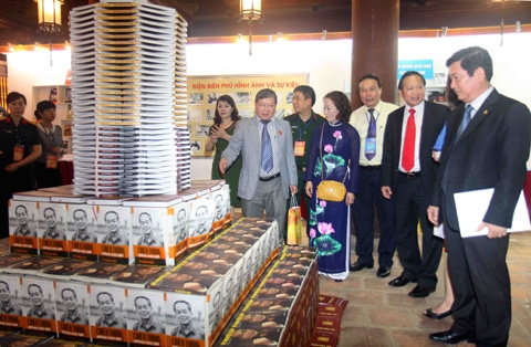 Ngày sách Việt Nam 2014: Đất văn hiến đắm mình trong thế giới của sách