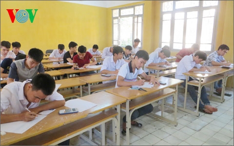 Hơn 575.000 thí sinh bước vào thi Đại học môn Toán, Địa 