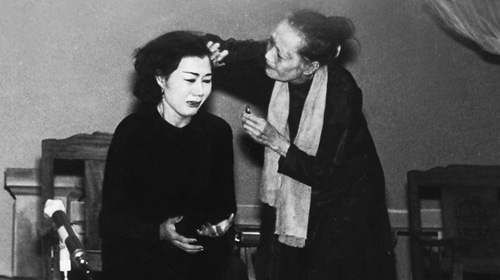 Gia đình nghệ thuật kỳ nữ Kim Cương - Kỳ 5: Những bà mẹ trên sàn diễn