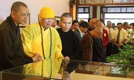 Chương trình mừng đại lễ Phật đản kéo dài trong 8 ngày.
