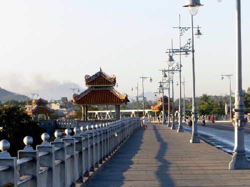 Chuyện xây cầu lớn nhất vượt sông Hương