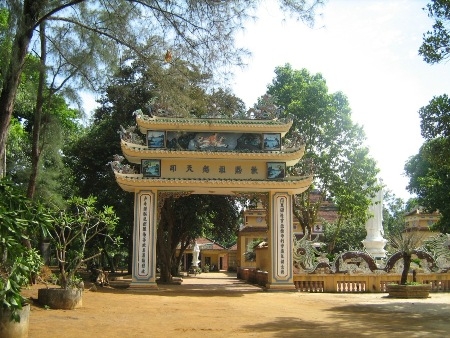 Chùm thơ Nguyên Quân