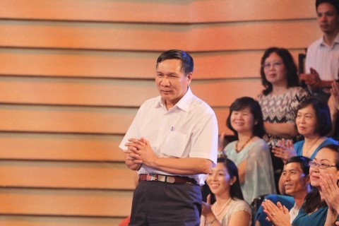 Nhà thơ Dương Soái và câu chuyện 'Gửi em ở cuối sông Hồng'