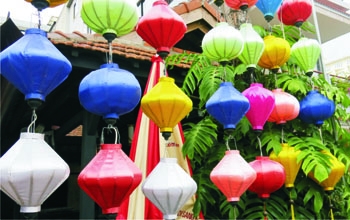 Khôi phục thương hiệu đèn lồng Cố Đô