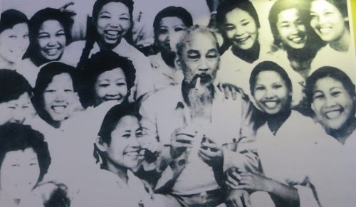 'Gặp' Hà Nội 60 năm qua những bức ảnh đen trắng