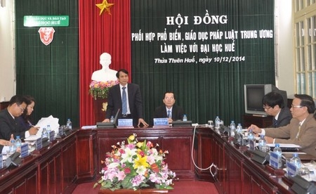 Hội đồng phối hợp phổ biến, giáo dục pháp luật Trung ương làm việc với Đại học Huế