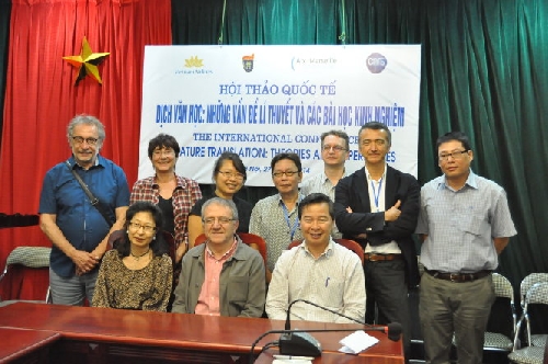 Cần nhiều nỗ lực để dịch thuật văn học