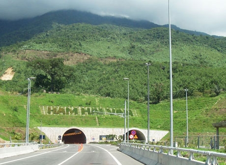 Không đóng cửa hầm Hải Vân 40 ngày vào dịp Tết Nguyên đán