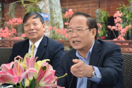 Bộ trưởng Văn hóa lên án các hủ tục “đâm trâu”, “chém lợn”…