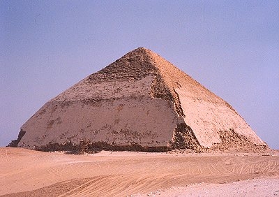 Ai Cập sắp mở cửa Kim tự tháp cong