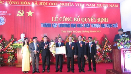 Công bố quyết định thành lập trường Đại học Luật- ĐH Huế