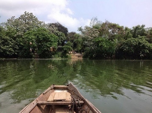 Lạc vào Cồn Hến