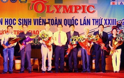 Chương trình giao lưu “Vai trò của toán học đối với xã hội”