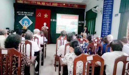 Tập huấn “Tư vấn và chăm sóc Người cao tuổi dựa vào cộng đồng” năm 2015