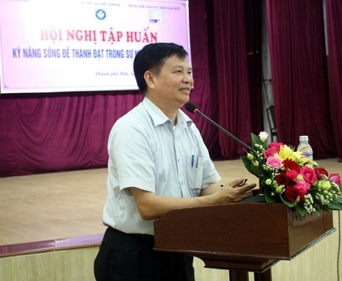 Tập huấn "Kỹ năng sống để thành đạt trong sự nghiệp và xã hội"