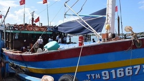 TT-Huế: "Con tàu 67" đầu tiên vươn khơi, bám biển
