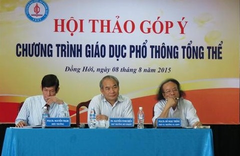 Hội thảo góp ý chương trình phổ thông tổng thế