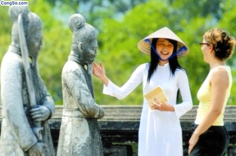 Đào tạo hướng dẫn viên du lịch tại các khu Di sản thế giới