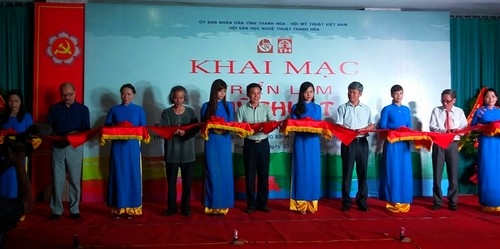 Họa sĩ Nguyễn Thiện Đức đoạt giải B tại Triển lãm mỹ thuật khu vực 4 năm 2015