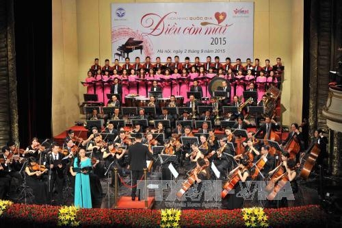 Hòa nhạc quốc gia "Điều còn mãi 2015" khơi dậy tình yêu Tổ quốc, niềm tự hào dân tộc 