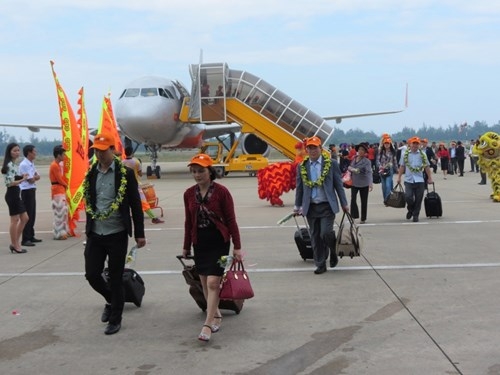 Khai trương đường bay mới Huế - Đà Lạt