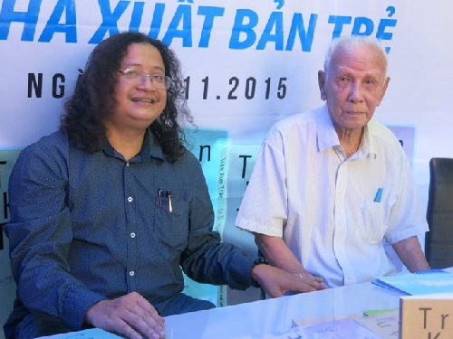 Nhà văn Trần Kim Trắc nhận 100 triệu đồng tác quyền